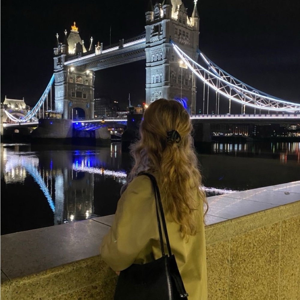 Meet your Posher, Chloè